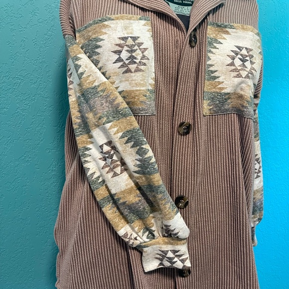 Aztec Shacket - Picture 6 of 8